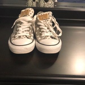 Women’s Converse All Star Sz8